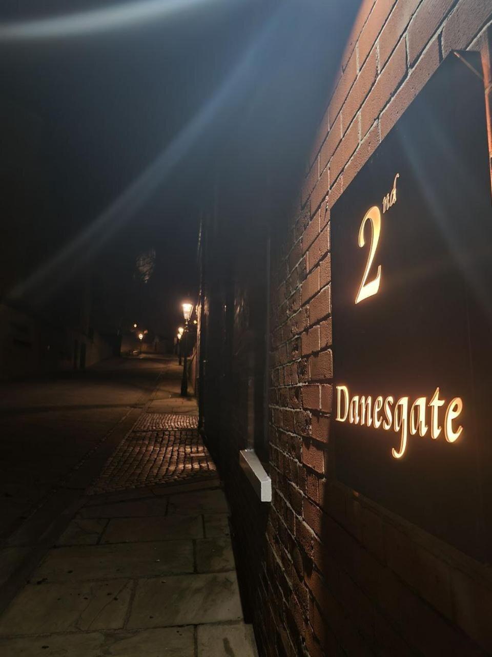 2 Danesgate Bed & Breakfast Линкълн Екстериор снимка