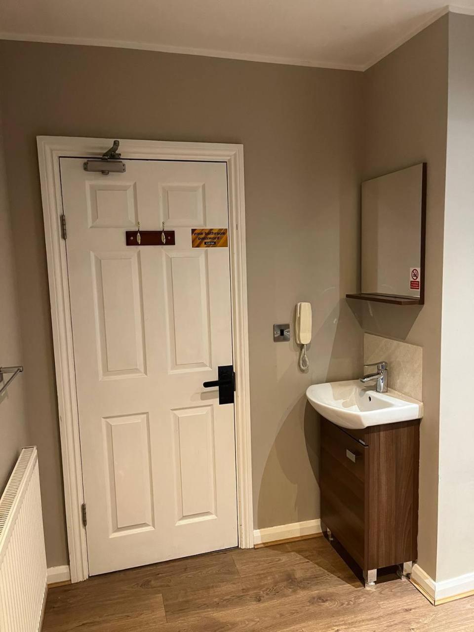 2 Danesgate Bed & Breakfast Линкълн Стая снимка